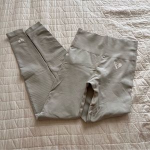 Women’s Best leggings